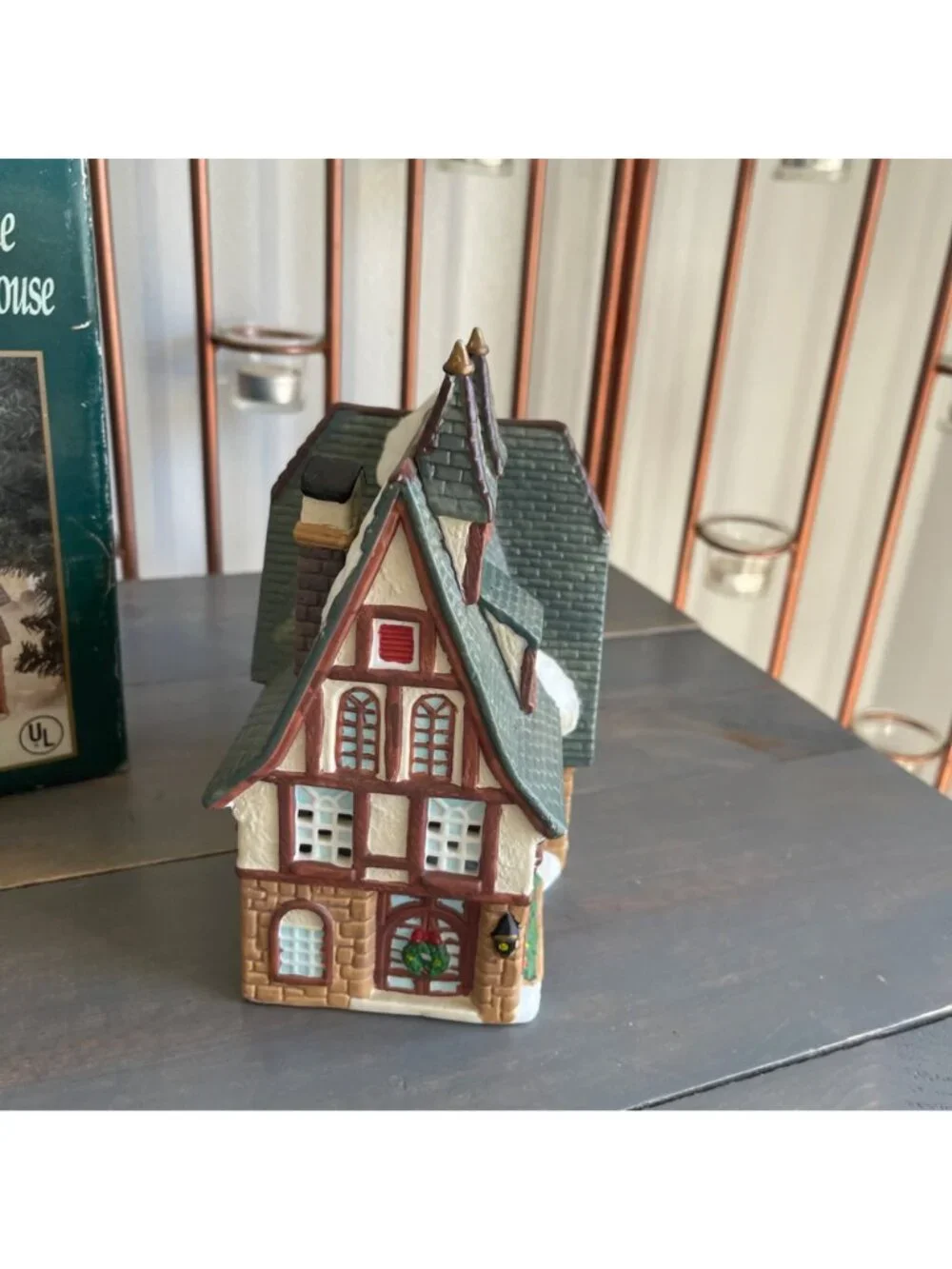Vintage 1993 Dicken’s Keepsake Welch’s Gallery O’Well Christmas Village House